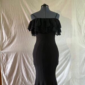 Betsy & Adam Mermaid Off the Shoulder Gown Sz 6